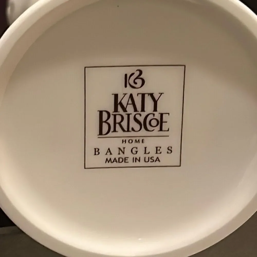 New in box Katy Briscoe Home Bone China White Bisque Small Vase 7.5”  Giftable
